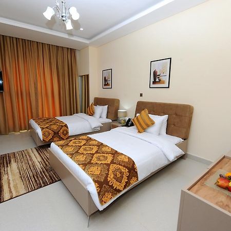 Al Mansour Park Inn Hotel&Apartment Доха Екстер'єр фото